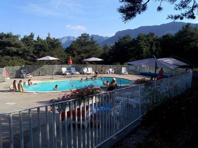 Camping La Chabannerie Hotel Saint-Martin-de-Clelles Eksteriør billede